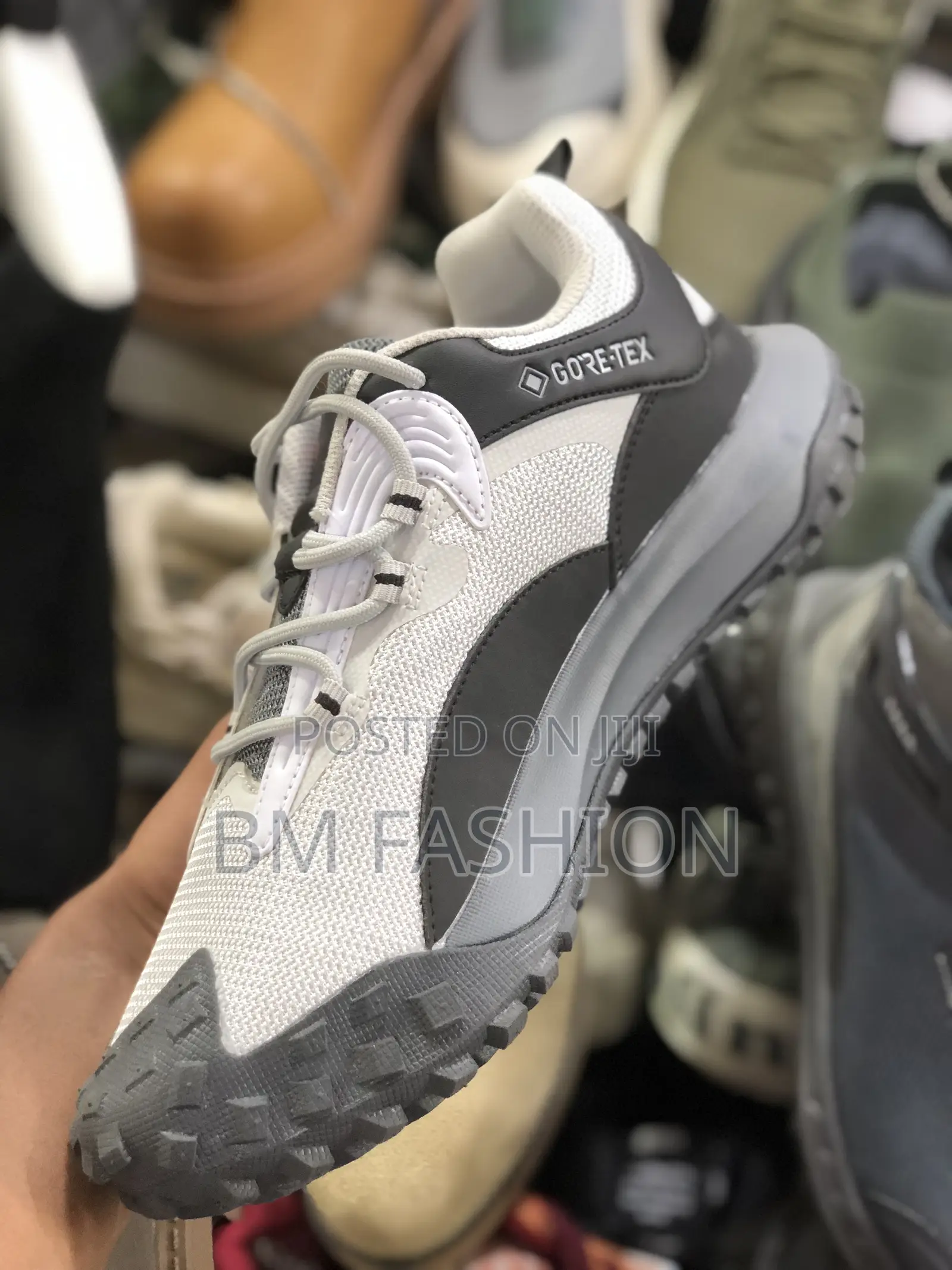 Gortex X Nike Gray Hiking