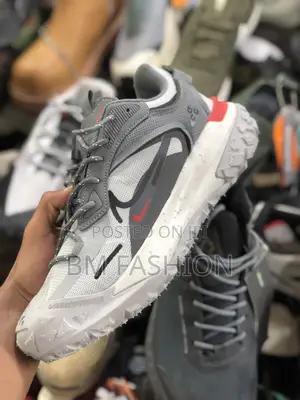 Photo - Nike X Gortex High Quality Hiking Sneakers for Summer