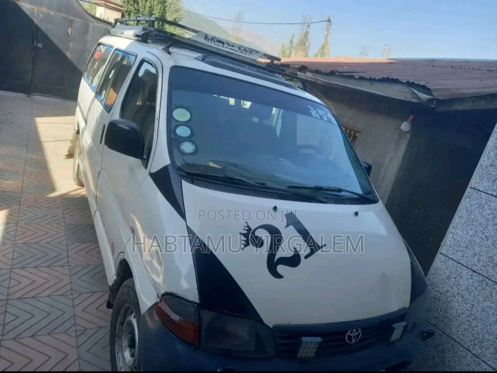 Toyota HiAce 2006 White