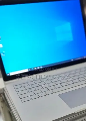 New Laptop Apple MacBook Pro M1 16GB Intel Core I7 SSD 256GB