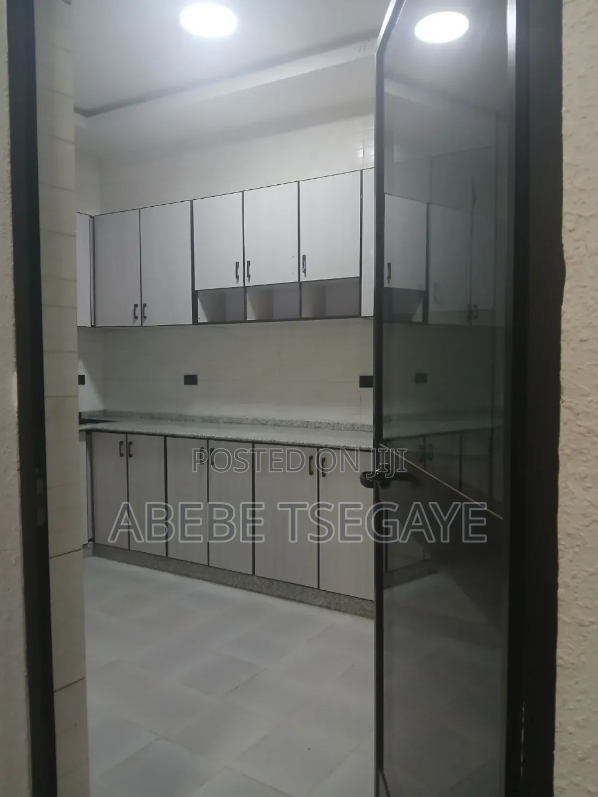Furnished 2bdrm Apartment in Apartment, Yeka for rent