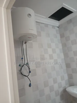 6bdrm House in G+2, Yeka for rent