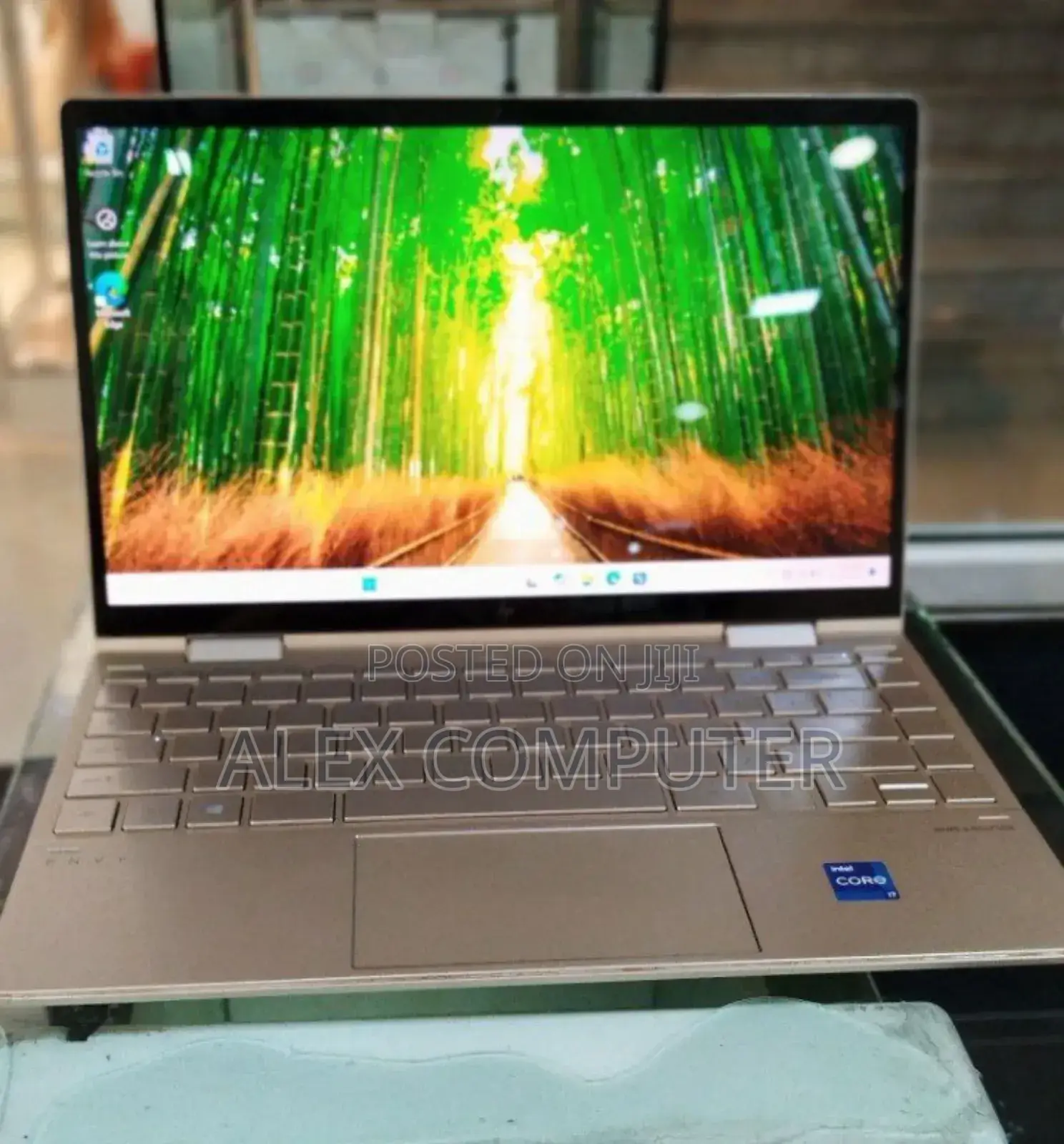 New Laptop HP Envy X360 8GB Intel Core I7 SSD 512GB