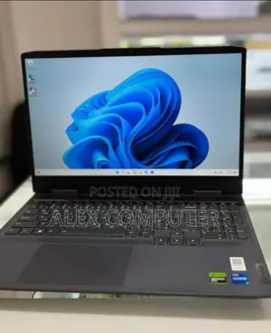 New Laptop Lenovo LOQ 15IRH8 16GB Intel Core I5 SSD 512GB