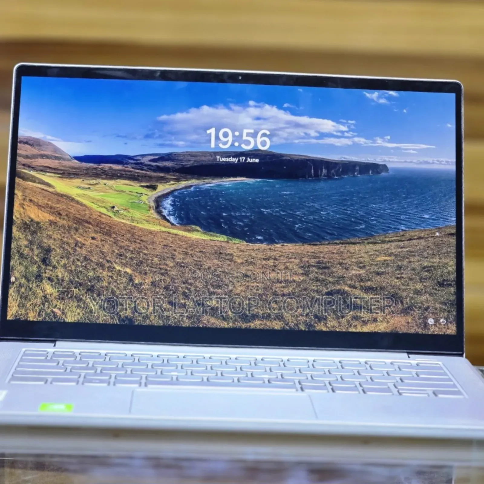 New Laptop Lenovo ThinkPad Yoga 16GB Intel Core I5 SSD 512GB