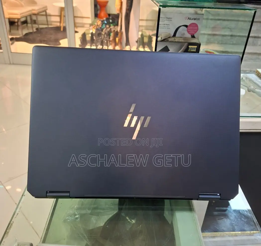 New Laptop HP Spectre 32GB Intel Core Ultra 7 SSD 1T