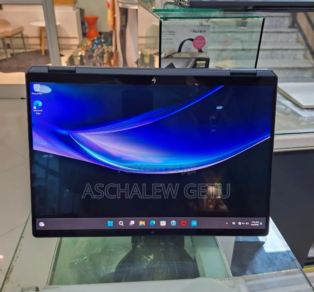 New Laptop HP Spectre 32GB Intel Core Ultra 7 SSD 1T