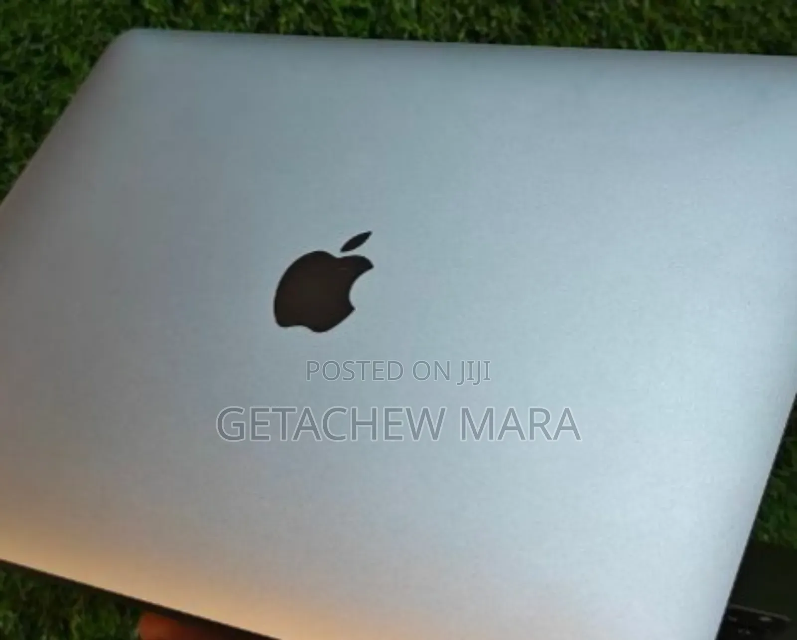 New Laptop Apple MacBook 2020 8GB Apple M1 Pro SSD 256GB