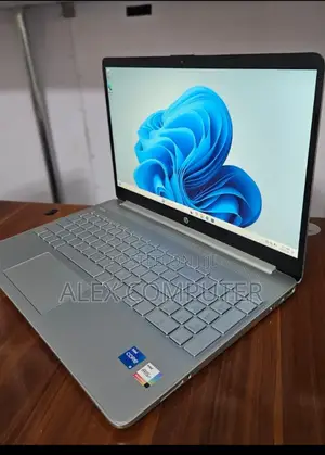 New Laptop HP Stream Notebook 8GB Intel Core I5 SSD 512GB
