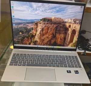 Photo - New Laptop HP Pavilion 15 16GB Intel Core I7 SSD 1T