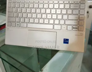 New Laptop HP Envy X360 8GB Intel Core I7 SSD 512GB