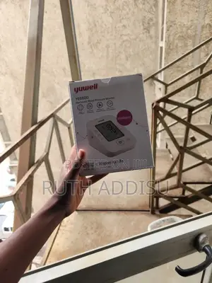 Photo - Digital Blood Pressuer Monitor來源medical Bp Monitor只有bp