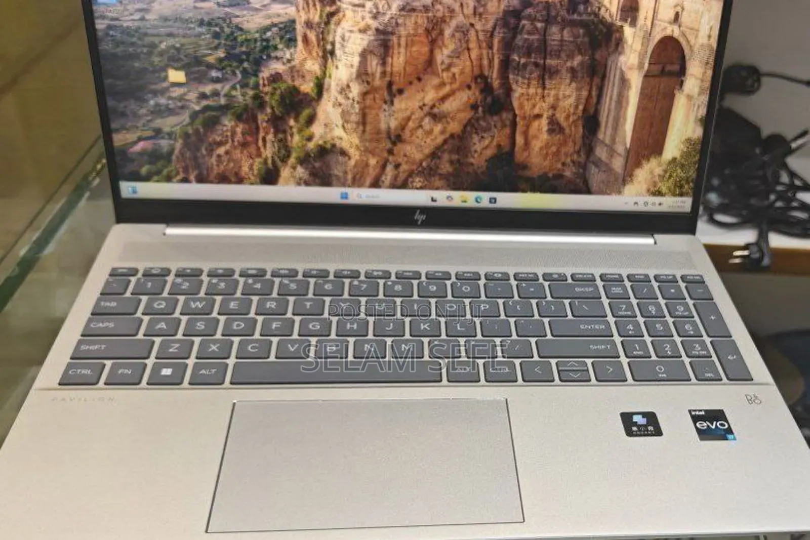 New Laptop HP Pavilion 15 16GB Intel Core I7 SSD 1T