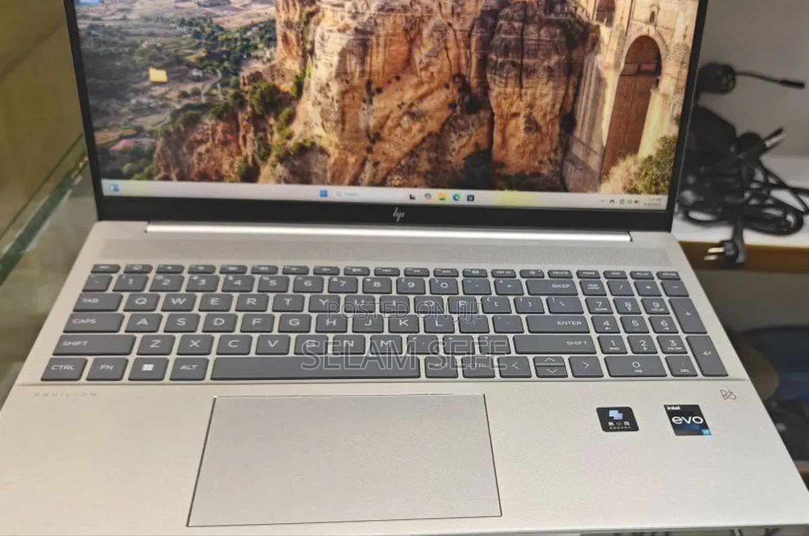 New Laptop HP Pavilion 15 16GB Intel Core I7 SSD 1T