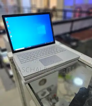 New Laptop Microsoft Surface 16GB Intel Core I7 SSD 256GB