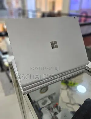 New Laptop Microsoft Surface 16GB Intel Core I7 SSD 256GB