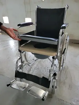 Pot Wheelchairن凸commode Wheelchair耍٧with 4 Lockable Wheels