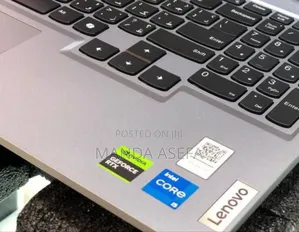 New Laptop Lenovo LOQ 15IRH8 16GB Intel Core I5 SSD 512GB