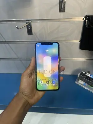Photo - Apple iPhone X 64 GB White