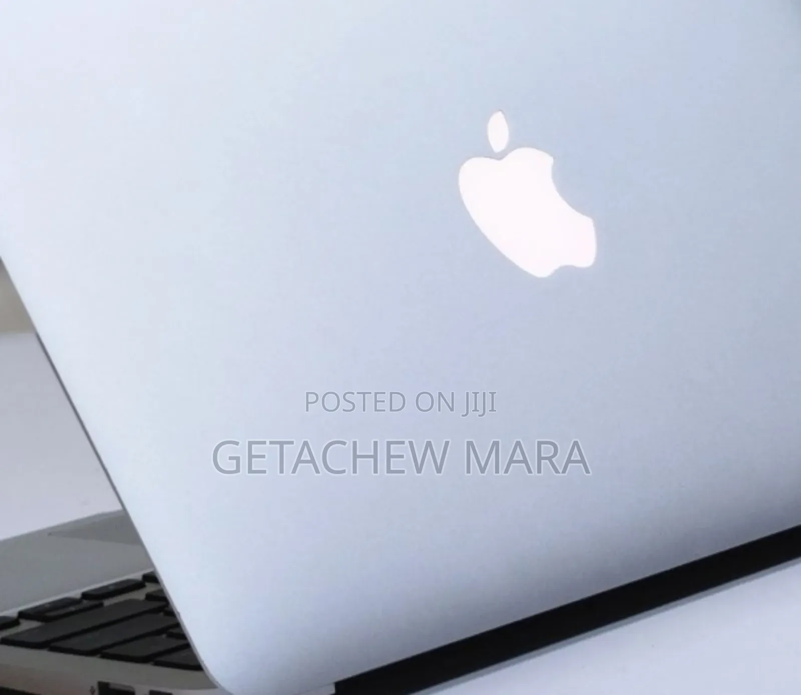 New Laptop Apple MacBook Air 2022 M2 4GB Intel Core I5 SSD 128GB