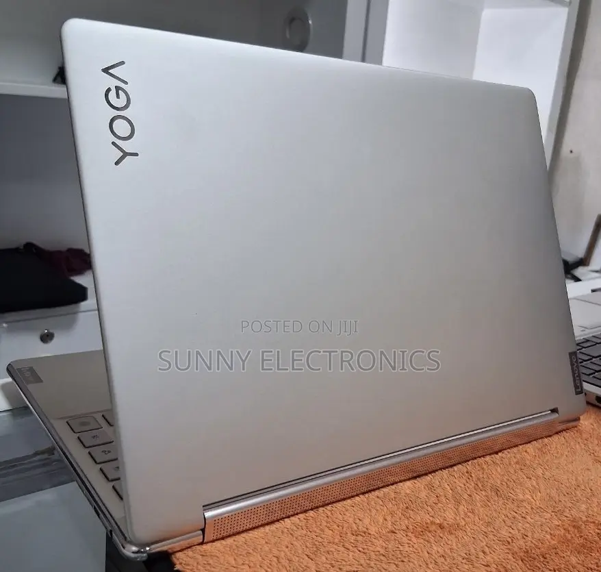 New Laptop Lenovo Yoga 9i 16GB Intel Core I5 SSD 512GB