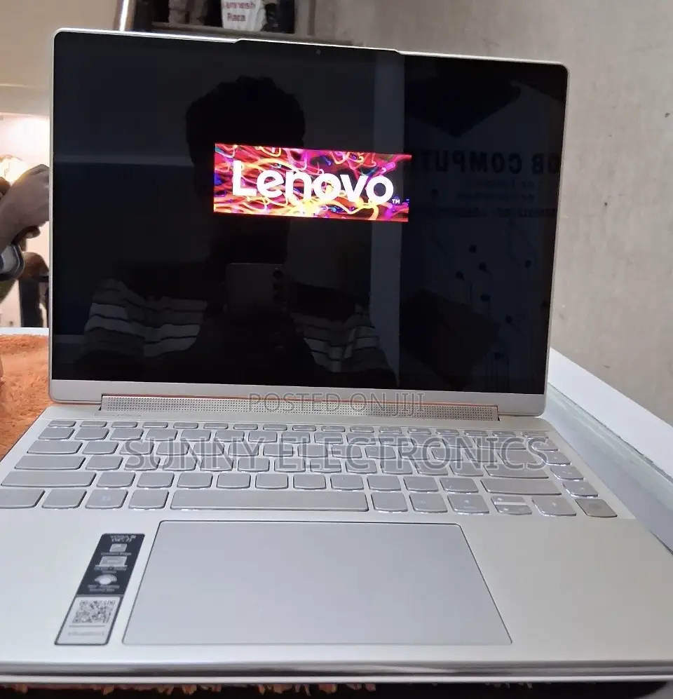 New Laptop Lenovo Yoga 9i 16GB Intel Core I5 SSD 512GB