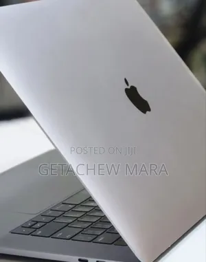 New Laptop Apple MacBook Pro M1 16GB Intel Core I7 SSD 256GB