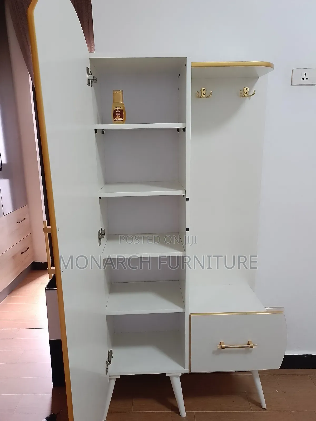 በጣም የሚያምር የቁም መስታወት(180×80×40)