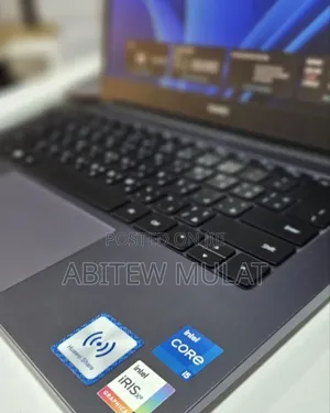 New Laptop Huawei MateBook HZ-W19 8GB Intel Core I5 SSD 512GB