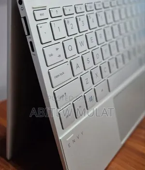 New Laptop HP Envy X360 8GB Intel Core I7 SSD 512GB