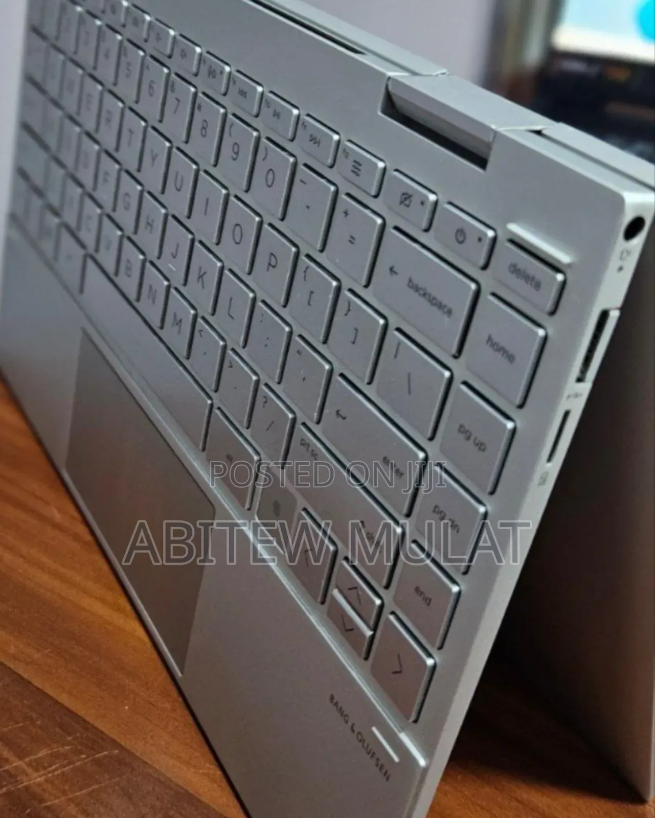 New Laptop HP Envy X360 8GB Intel Core I7 SSD 512GB