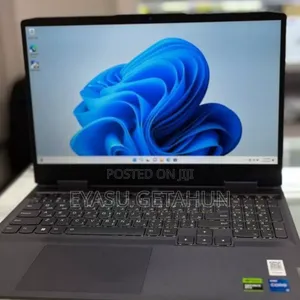 New Laptop Lenovo LOQ 15IRH8 16GB Intel Core I5 SSD 512GB