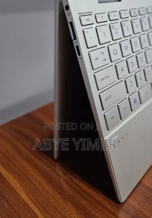 New Laptop HP Envy X360 8GB Intel Core I7 SSD 512GB