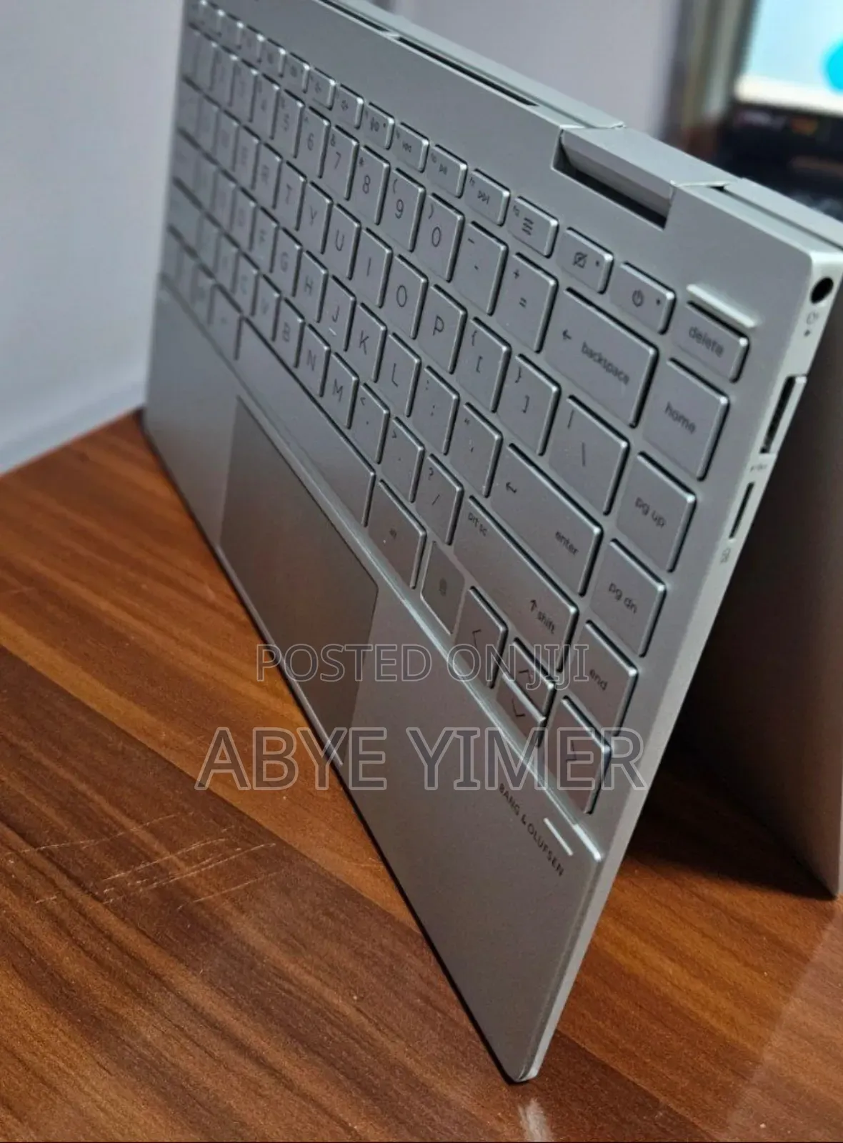 New Laptop HP Envy X360 8GB Intel Core I7 SSD 512GB