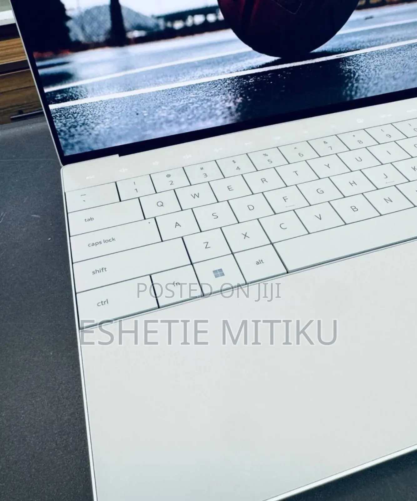 New Laptop Dell XPS 13 16GB Intel Core I7 SSD 512GB