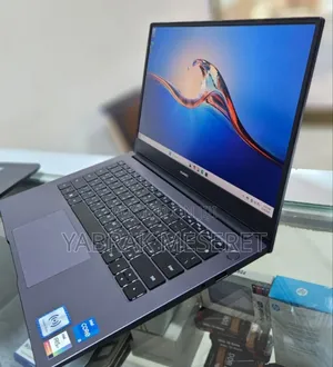 New Laptop Huawei Matebook D 15 8GB Intel Core I5 SSD 512GB