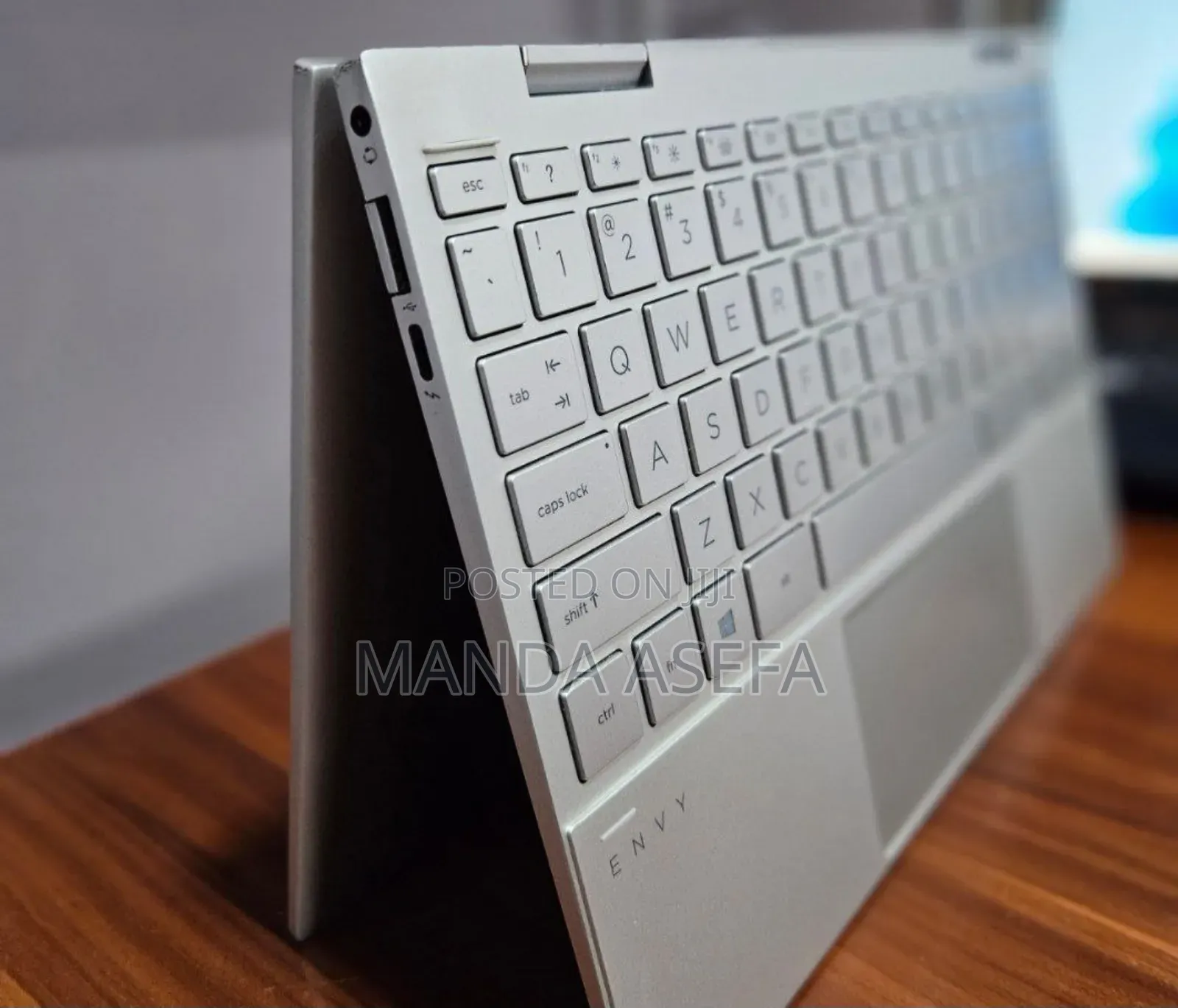 New Laptop HP Envy X360 8GB Intel Core I7 SSD 512GB