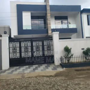 5bdrm House in Addis Abeba, Yeka for sale