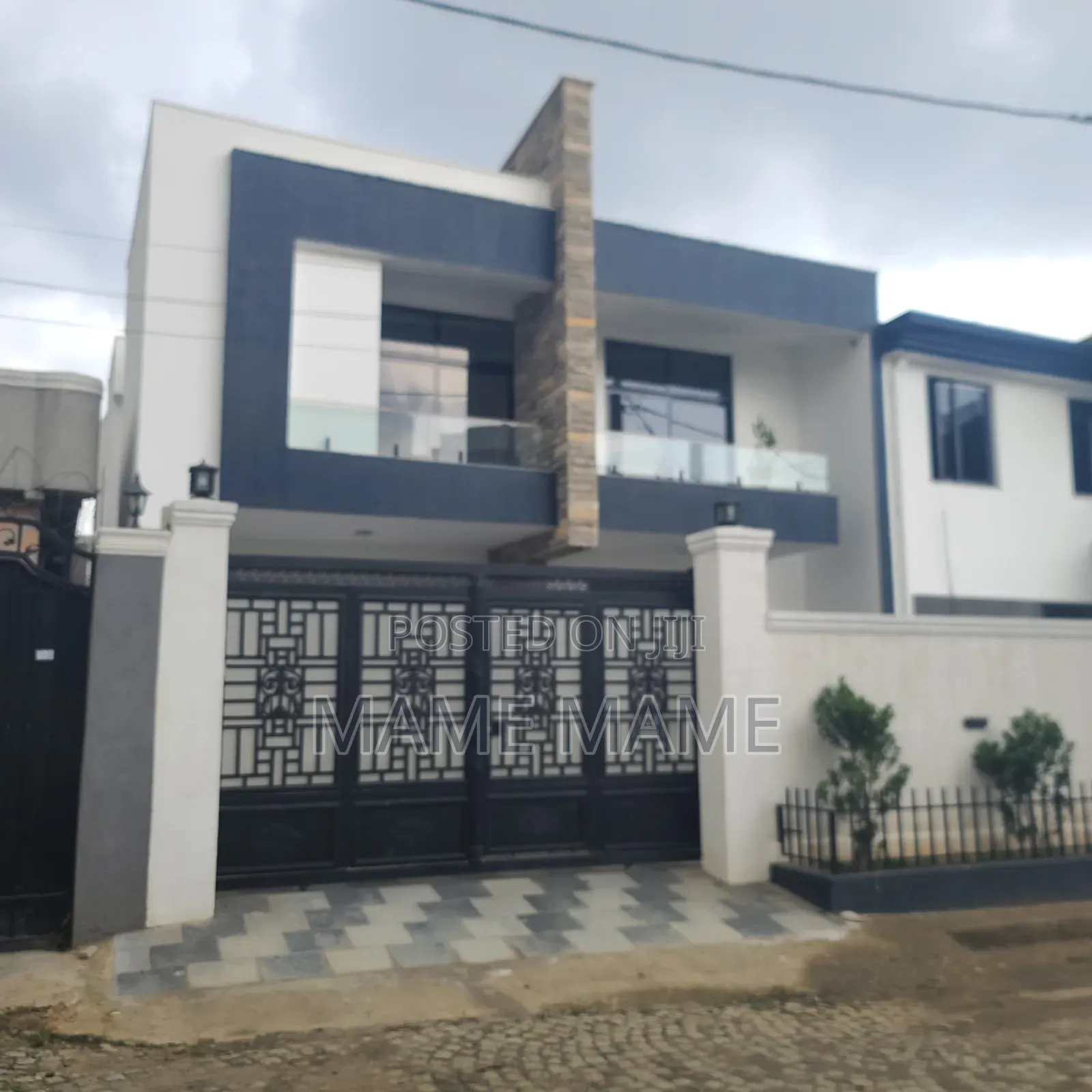 5bdrm House in Addis Abeba, Yeka for sale