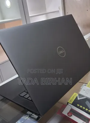 Photo - New Laptop Dell Precision 15 5540 16GB Intel Core I7 SSD 512GB