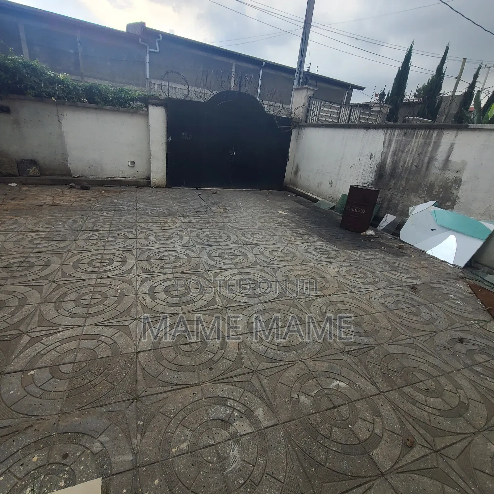 8bdrm House in Addis Abeba, Yeka for rent