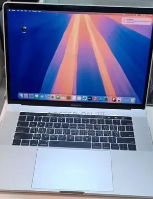 New Laptop Apple MacBook Pro 2018 36GB Intel Core I9 SSD 1T