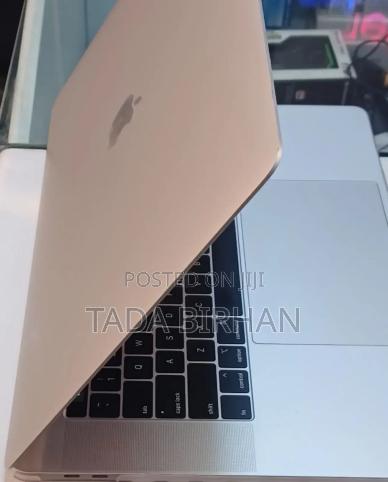 New Laptop Apple MacBook Pro 2018 36GB Intel Core I9 SSD 1T