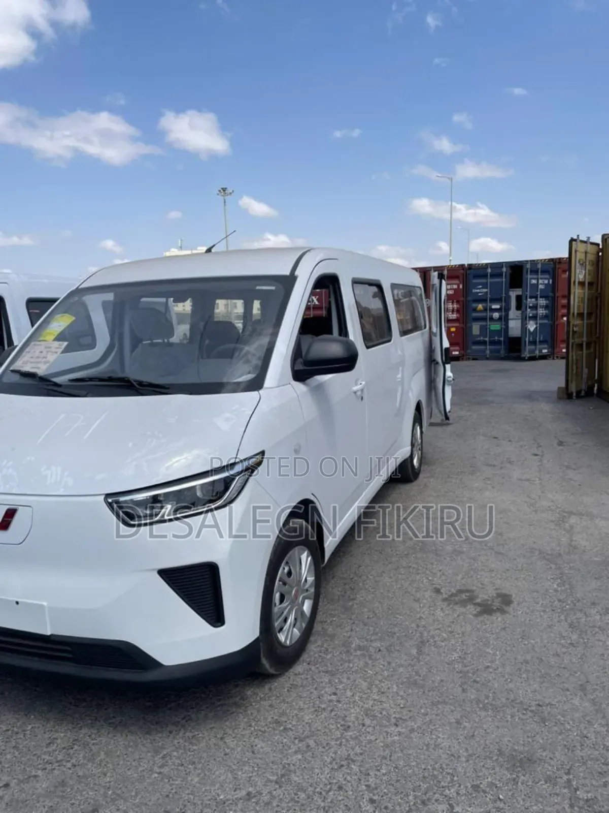 New Wuling EV80 2025 White