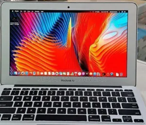 New Laptop Apple MacBook Air 2015 4GB Intel Core I5 SSD 128GB