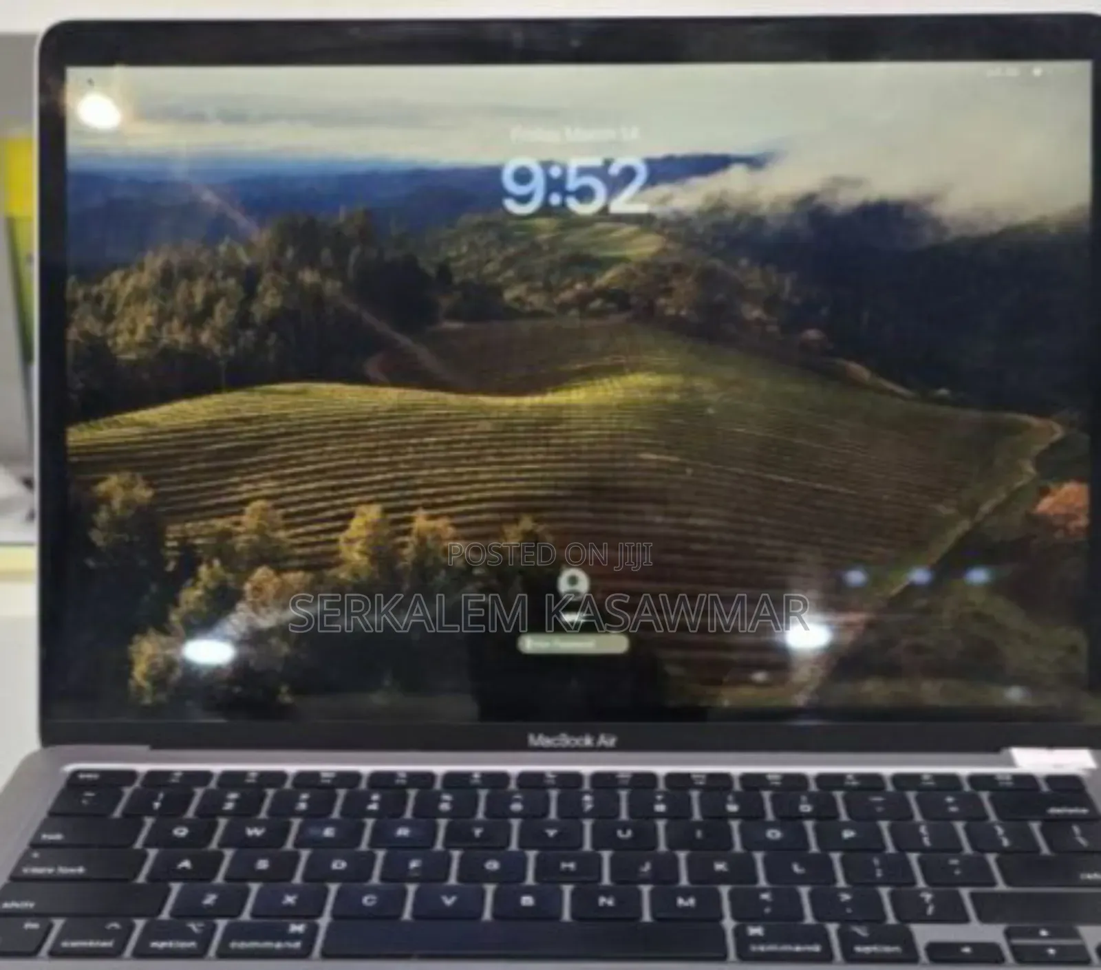 New Laptop Apple MacBook Air 2020 M1 8GB Apple M1 SSD 256GB