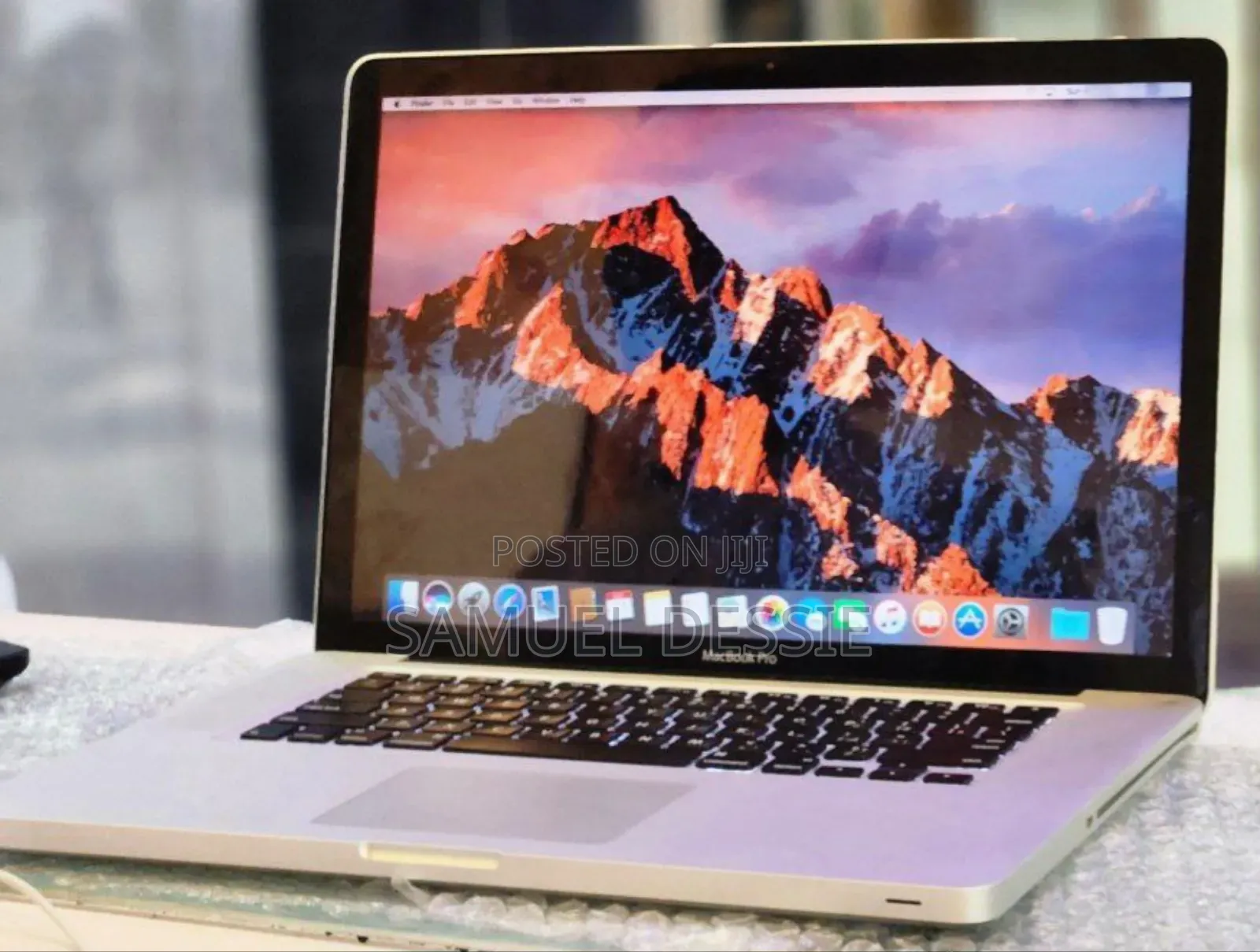 Laptop Apple MacBook Pro 2010 4GB Intel Core I7 SSD 512GB