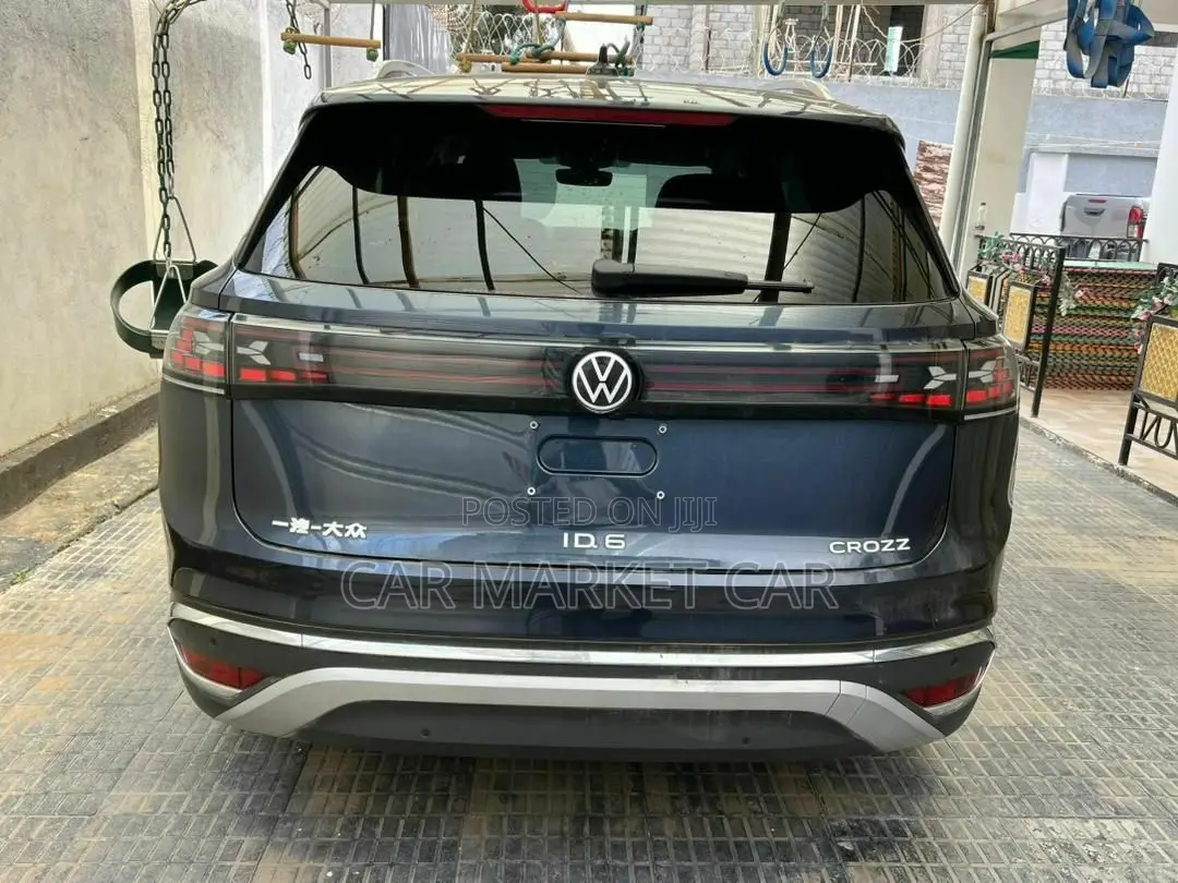 New Volkswagen ID.6 2023 Blue