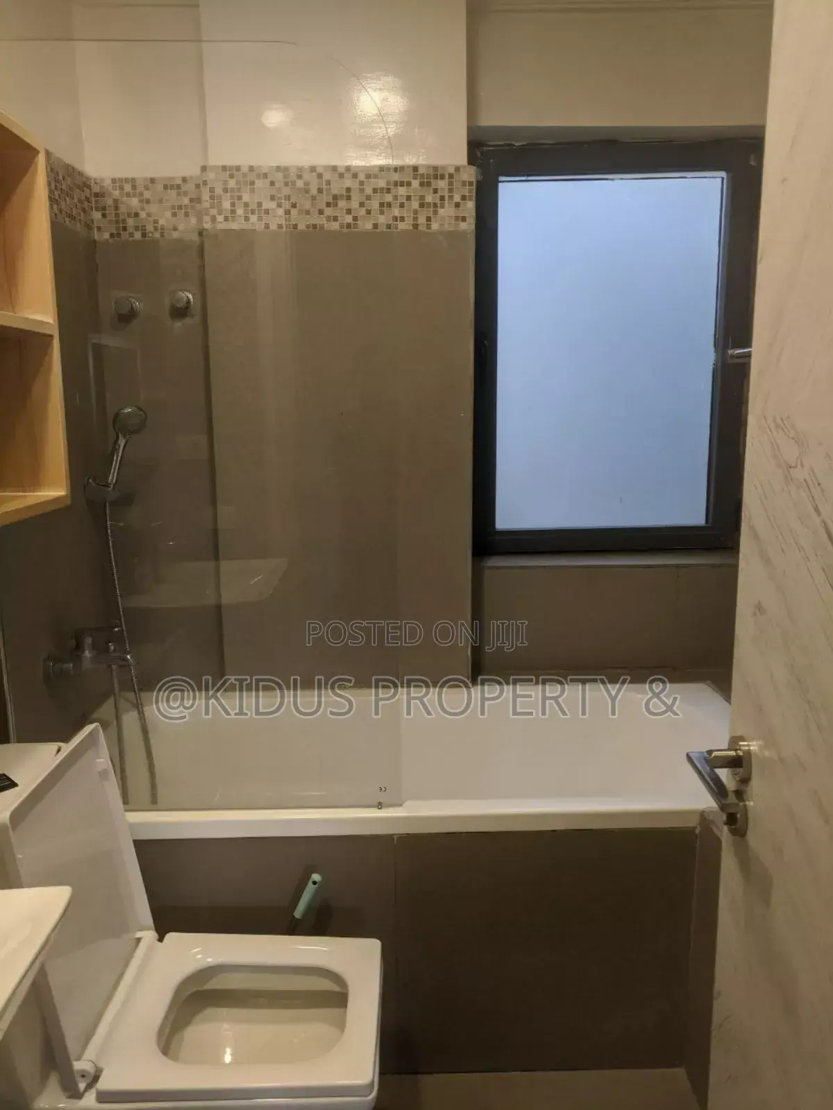 Furnished 2bdrm Apartment in Carl Square, Nifas Silk-Lafto for rent