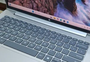 New Laptop HP ProBook 440 16GB Intel Core Ultra 5 SSD 512GB